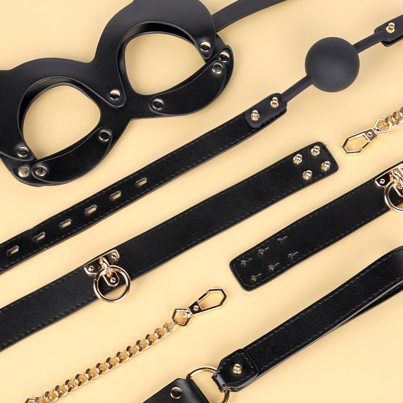 High-End Sm Sex Props Genuine Leather Eight-Piece Set Bondage Handcuffs Sex Collar Sexy Whip Manufacturer Wholesale